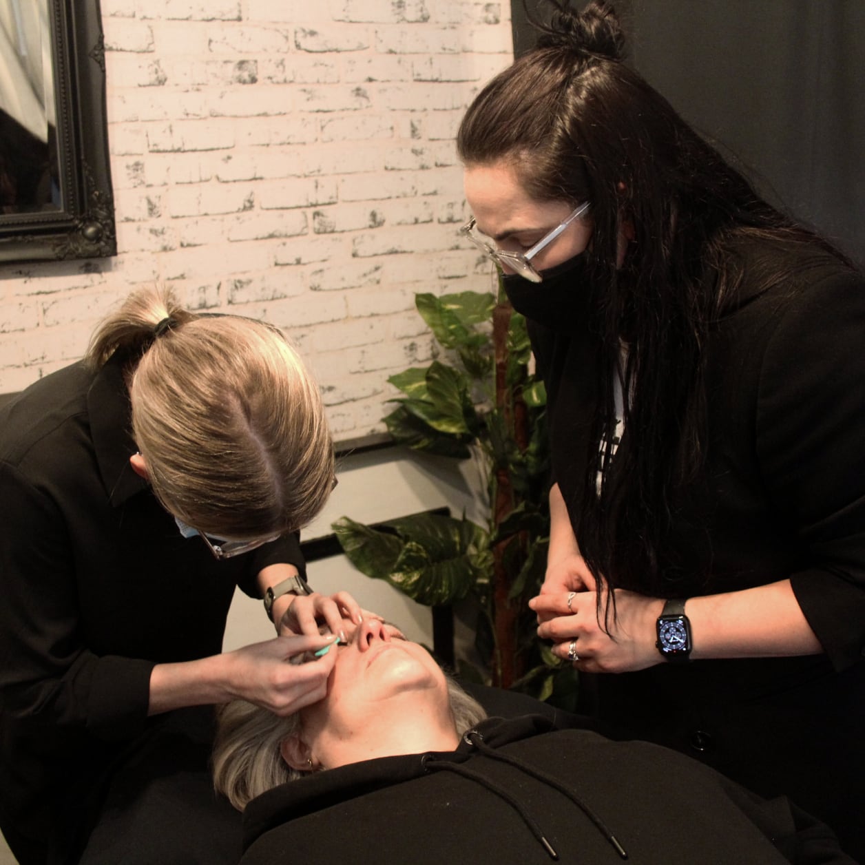 Antonietta Mollace head trainer of My Lamination Lash Lift Training in Sydney is advising a student on best technique